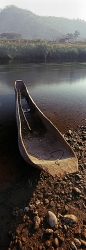 104A_LZmE_0409 07.19V Canoe, Lunsemfwa River